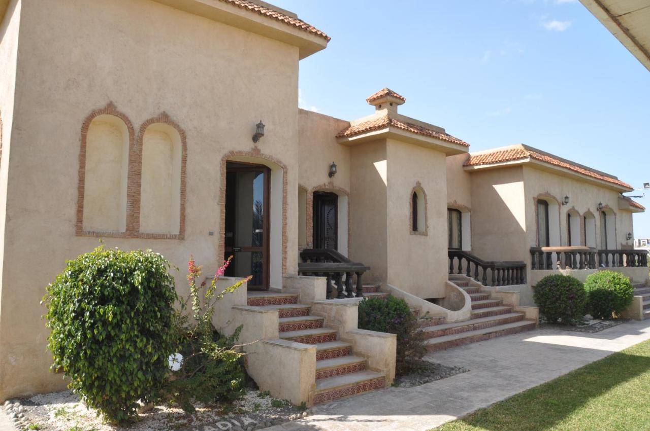 Gite Nadia Dar Ben Abdallah Ben Dehbi Exterior foto